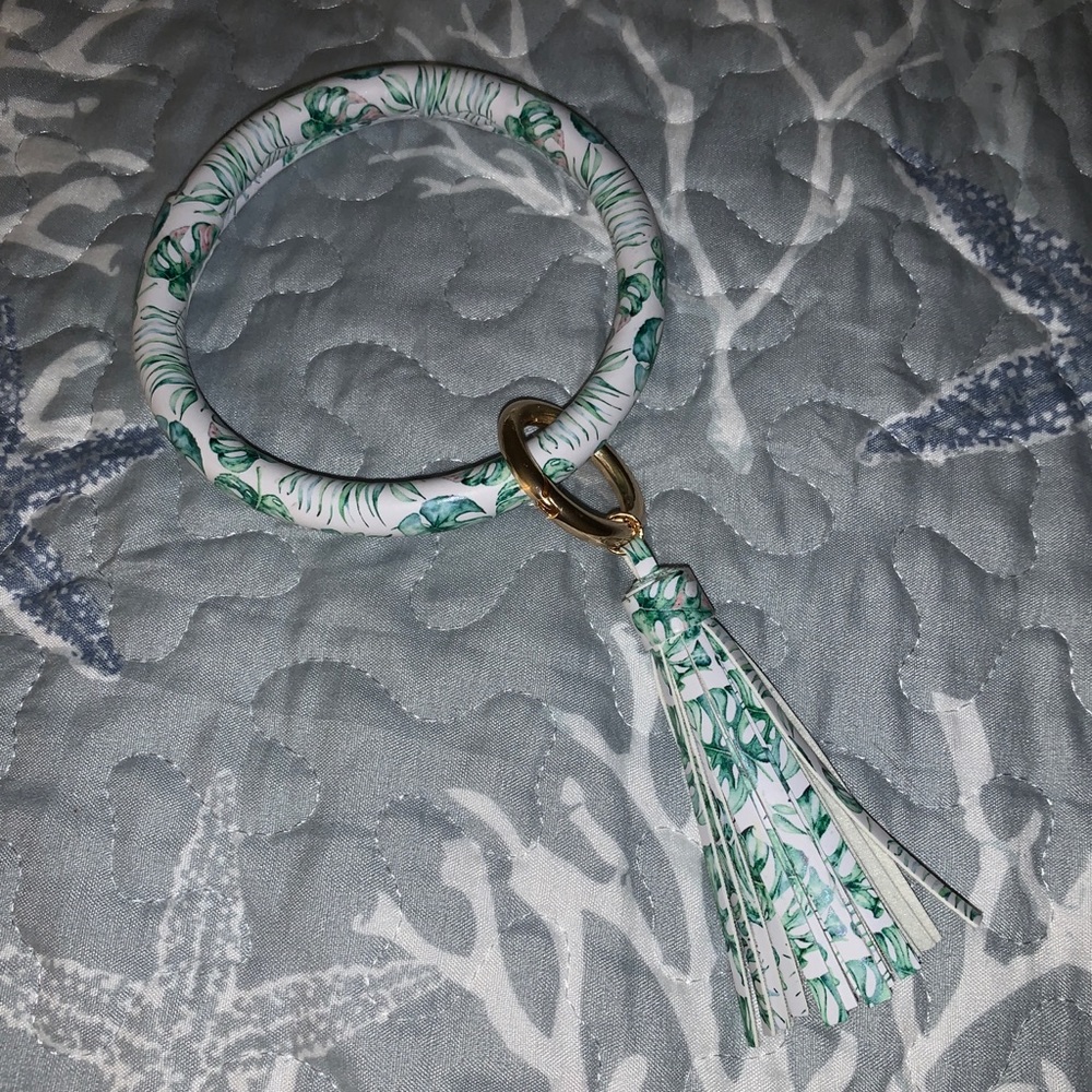 keychain bracelet - free if bundled